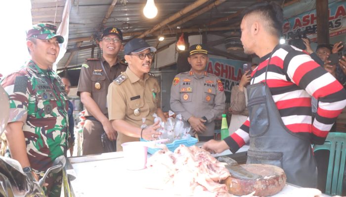 Harga Ayam dan Sayur Meroket Jelang Ramadan, Wakil Bupati Indramayu Turun Tangan!