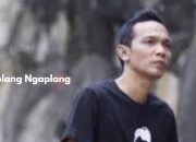 “Ngaplang Ngaplang” Emek Aryanto: Balada Cinta yang Menghantui Pendengar Indramayu