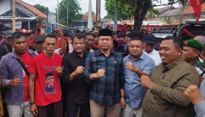 Kiki Arindi Dukung Penuh Perjuangan Petani dalam Aksi Demonstrasi di Indramayu