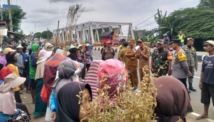 Antisipasi Operasi Ketupat Lodaya 2025, Forkopincam Imbau Warga Tidak “Menyapu Uang” di Jembatan Sewo