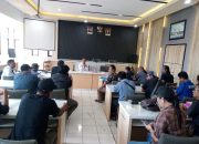 Puluhan Wartawan Indramayu Geruduk Kantor Dinas PUPR, Tuntut Transparansi Anggaran Proyek Publik