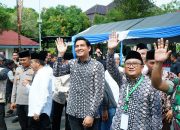 Ratusan Calon Haji Indramayu Kloter Pertama Resmi Diberangkatkan, Bupati Titip Doa untuk Kesejahteraan Daerah