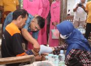 Sentuhan Empati Polri: Kapolres Indramayu Ulurkan Kaki Palsu untuk Warga Disabilitas