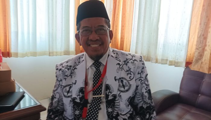Drs. H. Caridin Terpilih sebagai Ketua PGRI Indramayu Periode 2025-2030  ‎