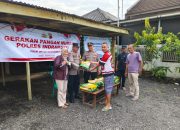 Jaga Stabilitas Harga, Polsek Sukra Salurkan Beras Murah 1 Ton