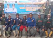 Peringati World Cleanup Day, Komunitas PESAT Bersihkan Saluran Air dan Tumpukan Sampah di Eretan Kulon