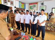 Kuwu Suradi Lantik Perangkat Desa Larangan Jambe, Pelayanan Masyarakat Jadi Prioritas